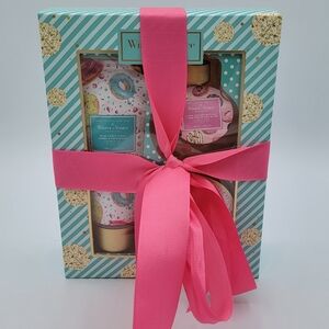 Bath & Body Gift Set NWT #2753